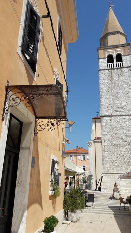 Apartments Paris Umag Exterior photo