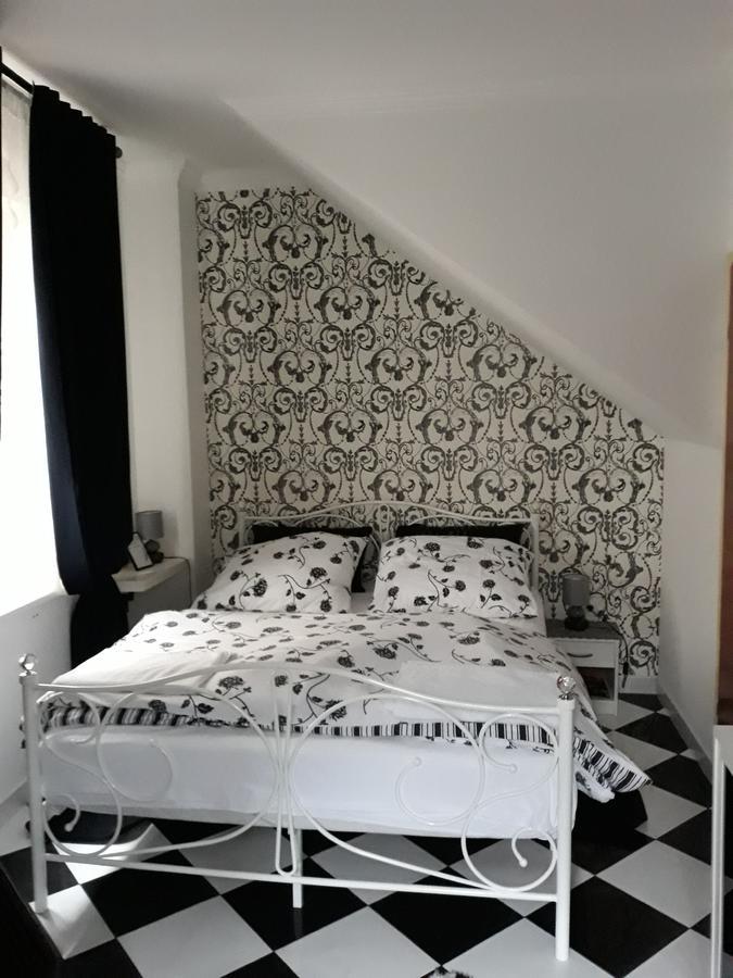 Apartments Paris Umag Exterior photo